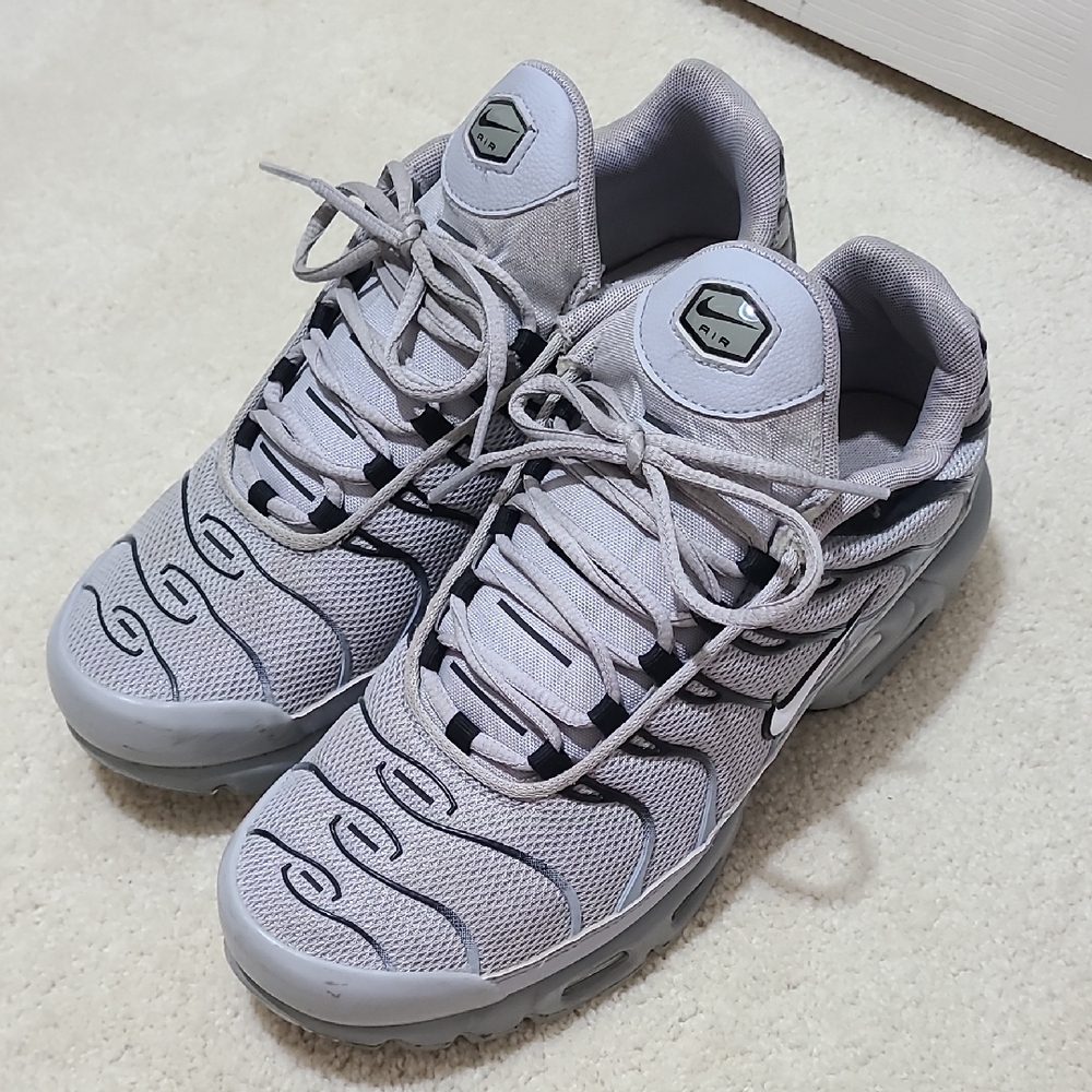 Nike Gray and Black Athletic Sneakers